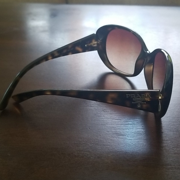 Prada sunglasses main image 9